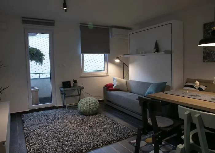 Apartma Verdi Bc דירה